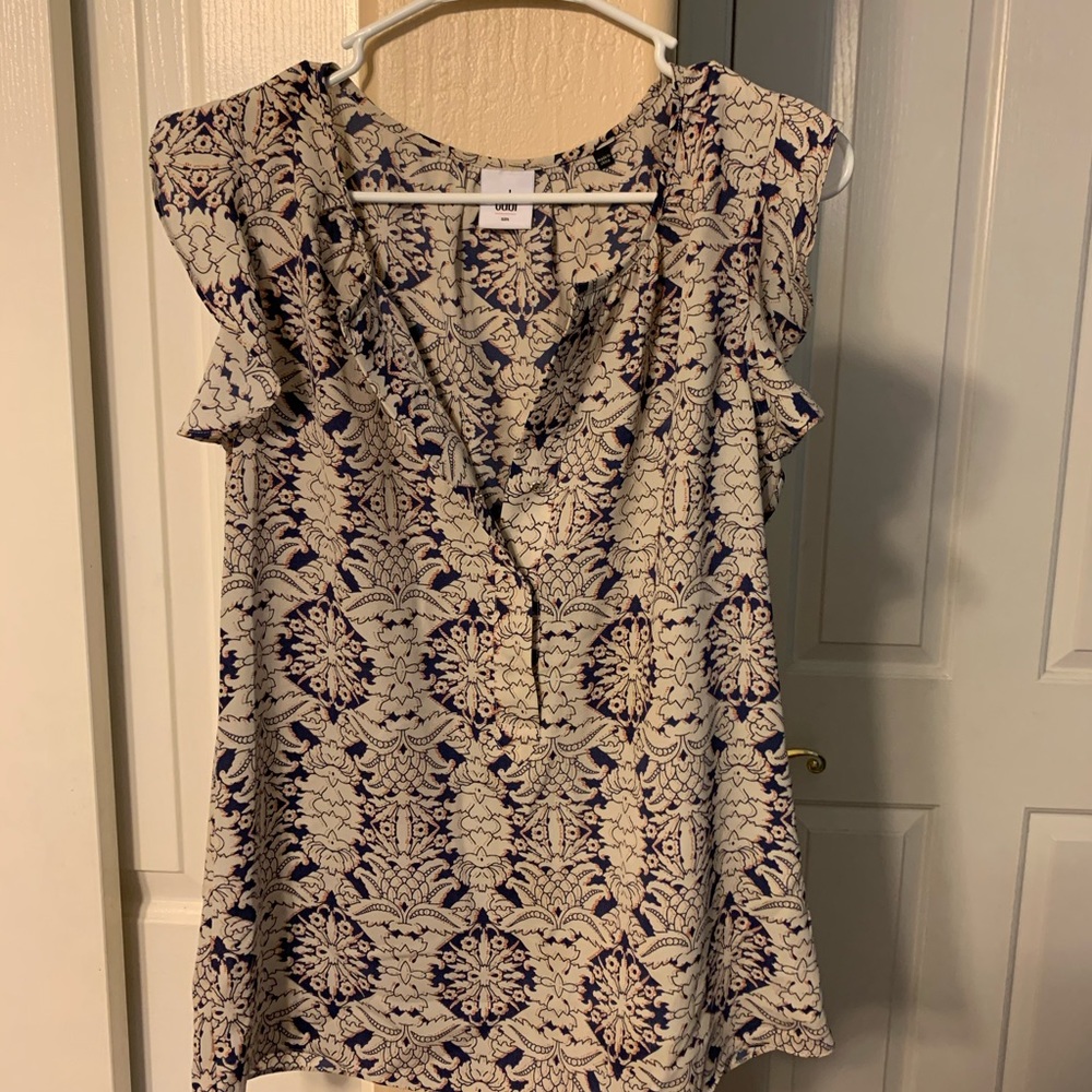SOLD cabi short sleeved blouse!!